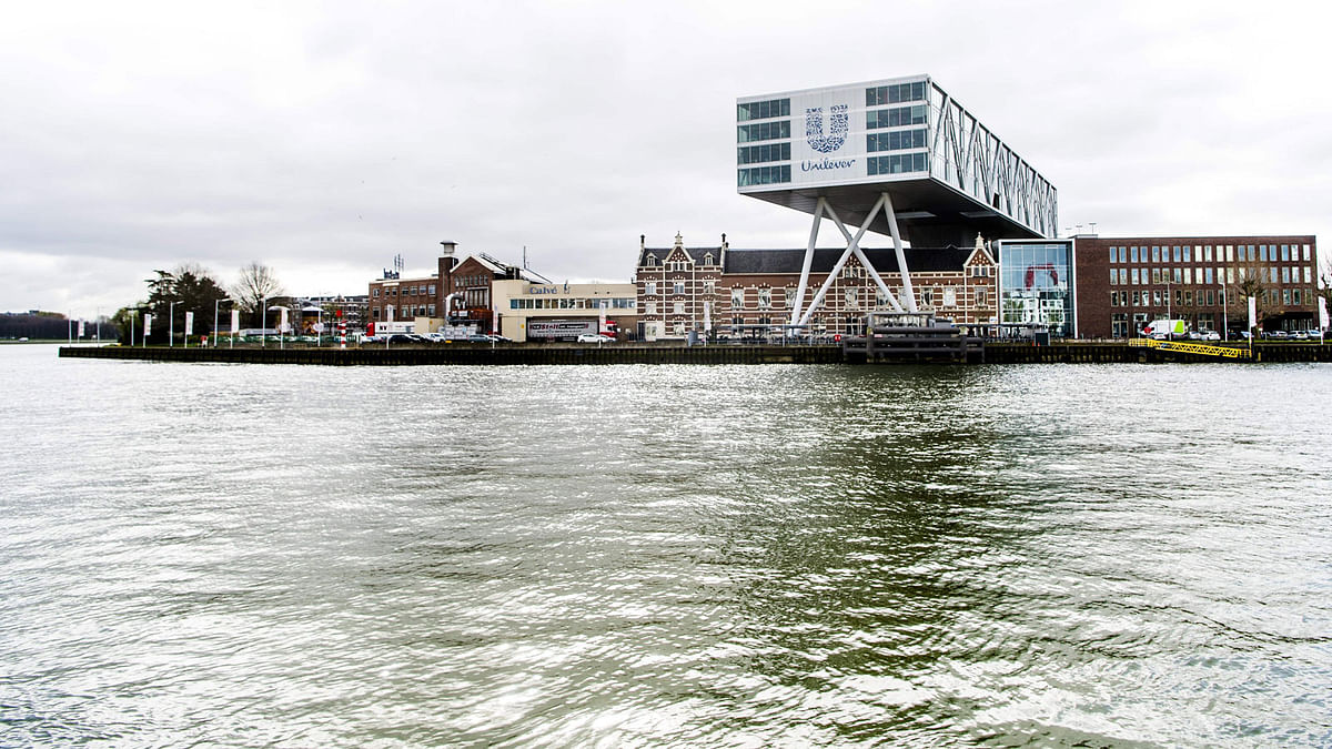 A picture taken on April 6, 2017 shows a general view of the building of Dutch-British consumer products giant Unilever at the Nassaukade in Rotterdam. Dutch-British consumer products giant Unilever said on April 6, 2017 it is selling off its underperforming margarine division, just weeks after spurning a takeover bid by US rival Kraft-Heinz. Photo: AFP