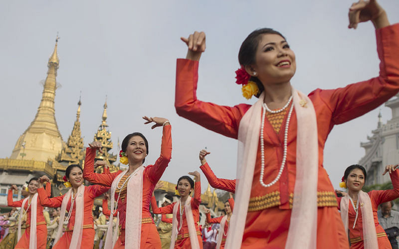Dancers perform a traditional dance during celebrations marking Thingyan, a water festival which brings in the country`s new year, in Yangon on April 13, 2017.Photo: AFP