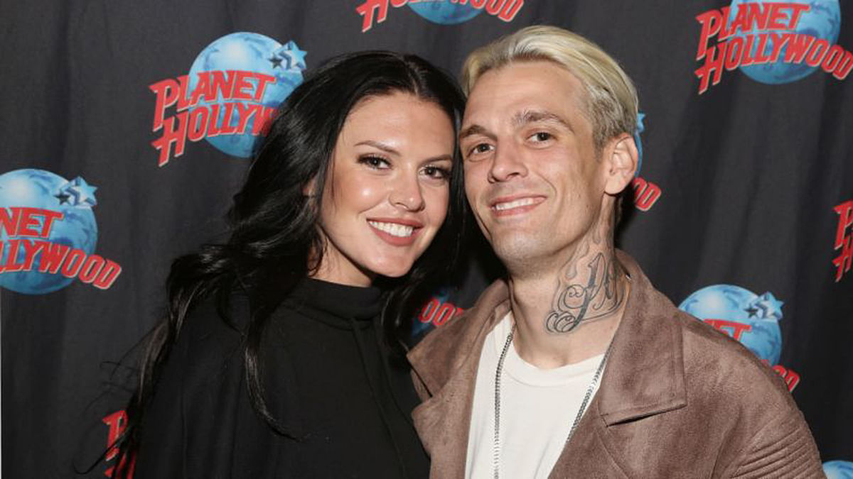 Singer Aaron Carter and photographer girlfriend Madison Parker. File photo