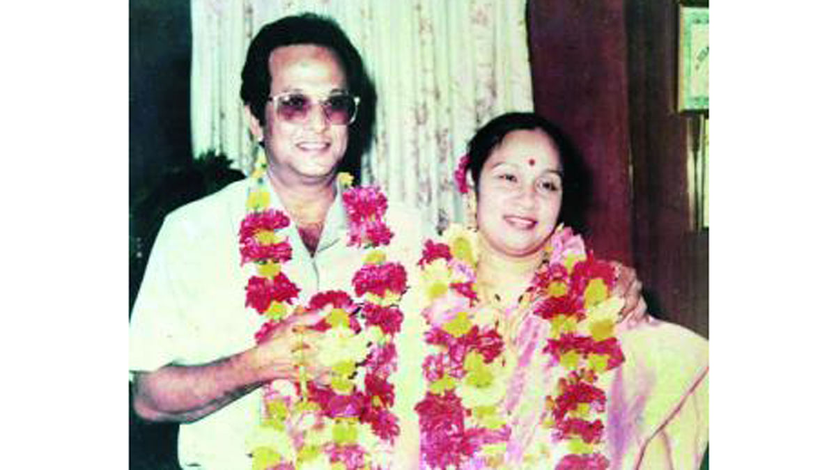 Razzak with wife Khairunnesa (Lokkhi)