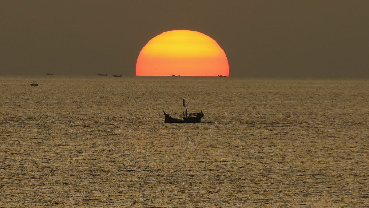 Today is World Tourism Day. This glorious sunset can be seen from Cox’s Bazar, the world’s longest sea beach. Photo: Sourav Das