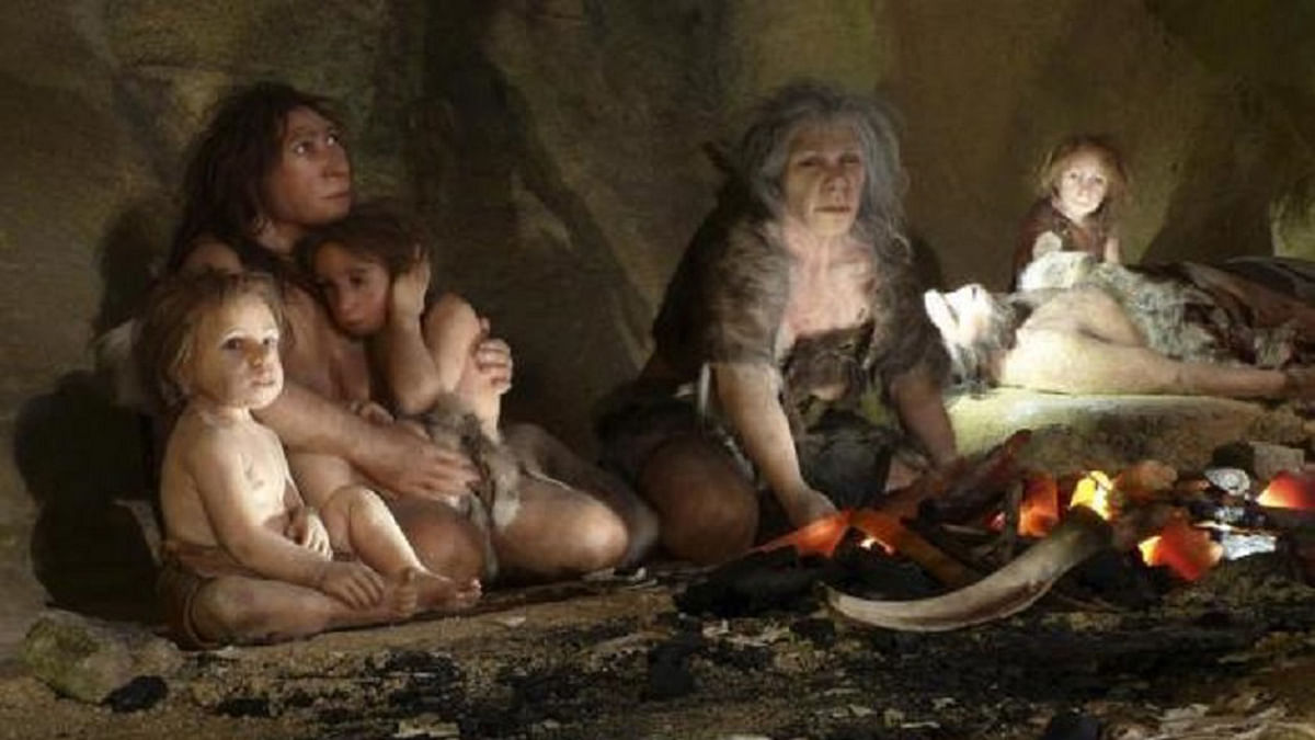 An exhibit shows the life of a neanderthal family in a cave in the new Neanderthal Museum in the northern town of Krapina on 25 February 2010. Photo: Reuters