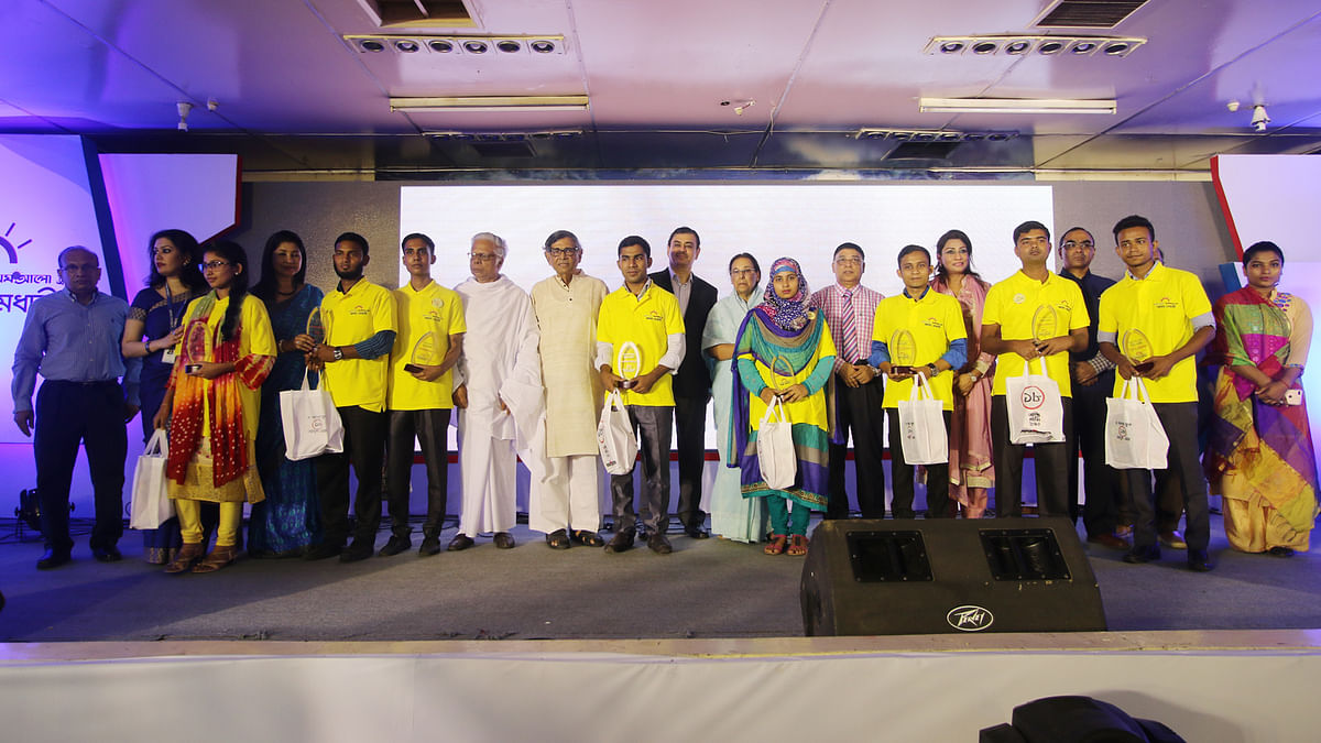 Prothom Alo along with BRAC Bank gave reception to 96 indomitable talented young persons on 14 October at CA Bhaban in Karwan Bazar, Dhaka. Photo: Abdus Salam