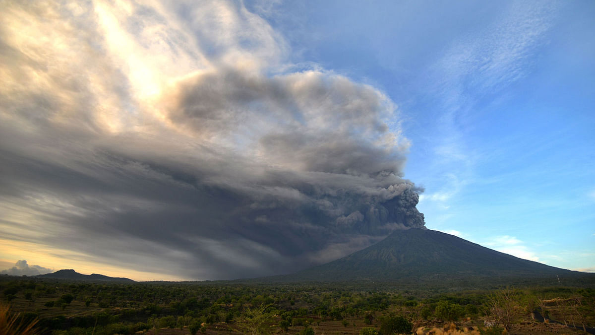 General view of Mount Agung during an eruption seen from Kubu sub-district in Karangasem Regency, on Indonesia’s resort island of Bali on Sunday. Photo: AFP