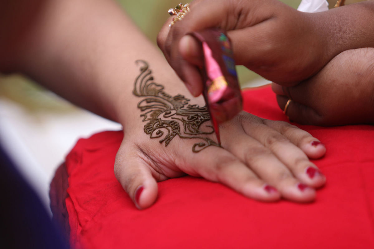 Henna stalls to adorn the hands. Photo: Saiful Islam