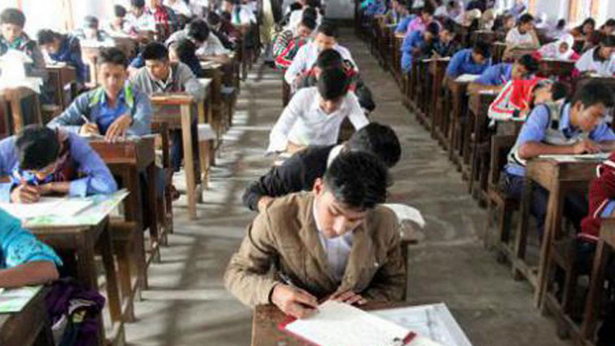 Students sit for a public examination. Prothom Alo File Photo