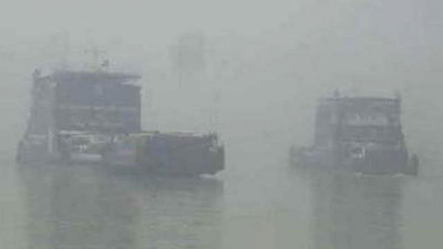 Ferry services on Paturia-Daulatdia route in Padma River remained suspended due to dense fog. Prothom Alo file photo
