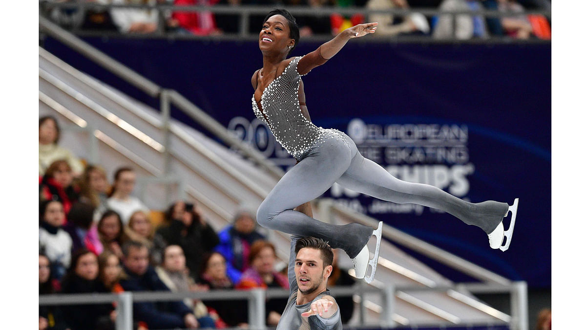 France’s Vanessa James and Morgan Cipres compete in the pairs’ free skating at the ISU European Figure Skating Championships in Moscow on 18 January 2018. Photo: AFP