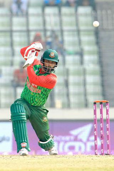 Tamim now holds the record of scoring the highest number of runs on a single ground. Prothom Alo