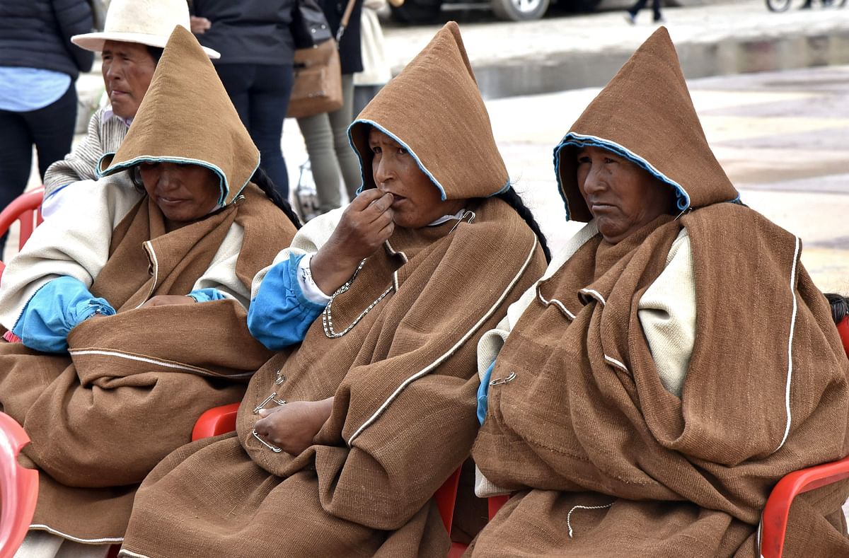 Local indigenous people attend the ceremony in which the new authorities of the autonomous government of the Uru Chipaya indigenous people were sworn in on 31 January 2018, in the town of Uru Chipaya in southern Bolivia. Photo: AFP