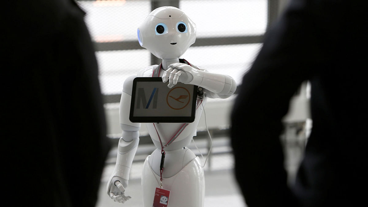 Lufthansa tests humanoid robot `Josie Pepper` at airport in Munich, Germany on 20 February. Photo: Reuters