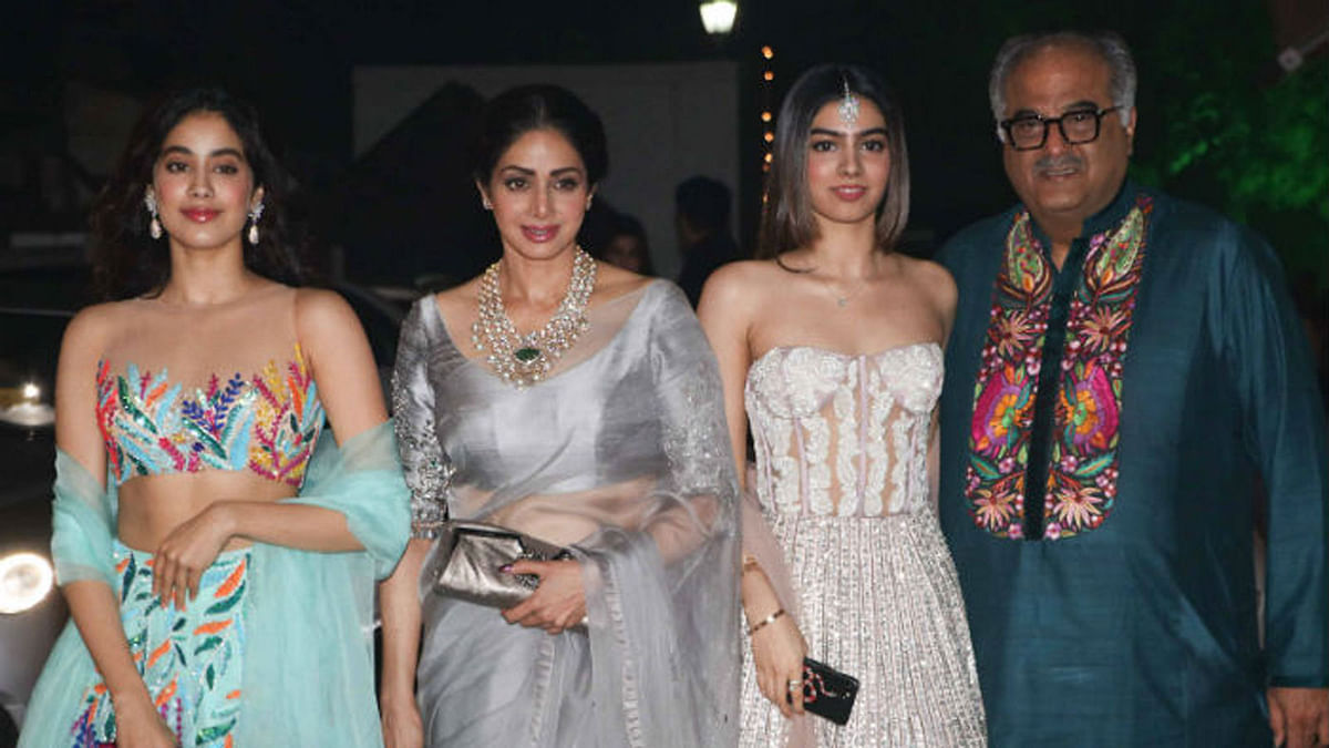 Sridevi with her husband Boney Kapoor and two daughters Jhanvi and Khushi