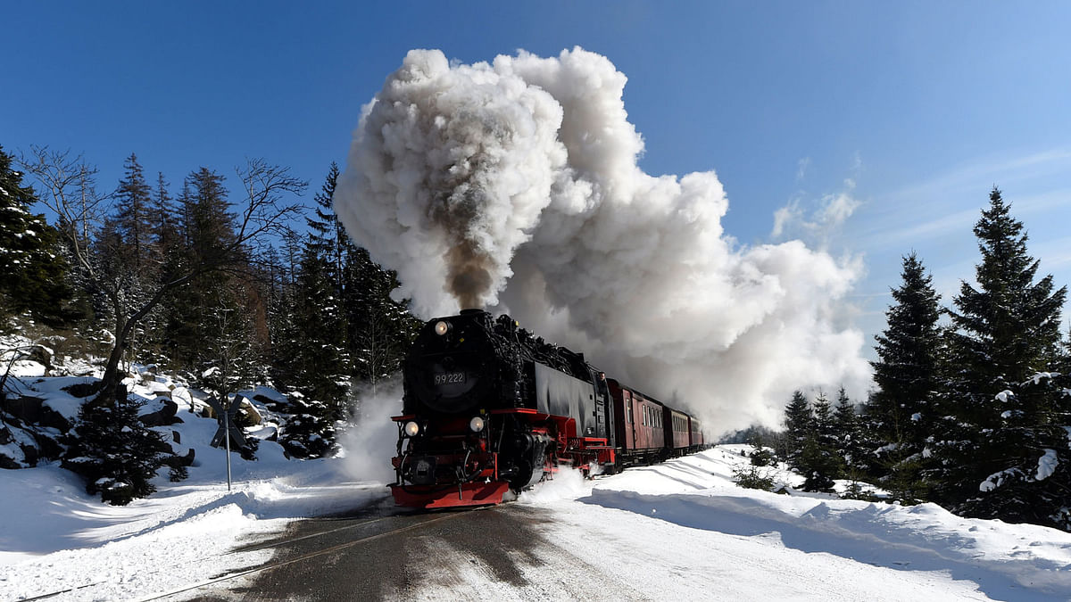 A steam train of the Harzer Schmalspurbahn (Harz narrow gauge train) makes its way towards the Brocken Mountain near Schierke, Germany on 1 March. Photo: Reuters
