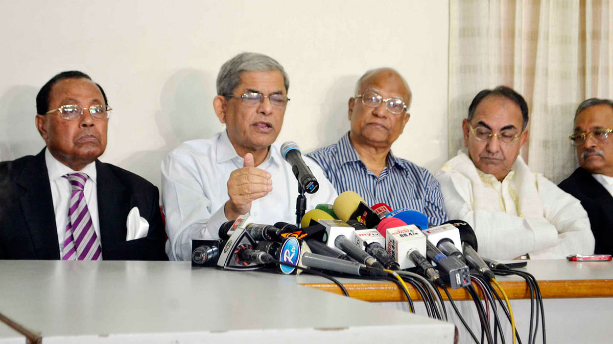 BNP secretary general Mirza Fakhrul Islam Alamgir speaks at a media briefing at the party’s Naya Paltan headquarters on Wednesday. Photo: Collected/Prothom Alo