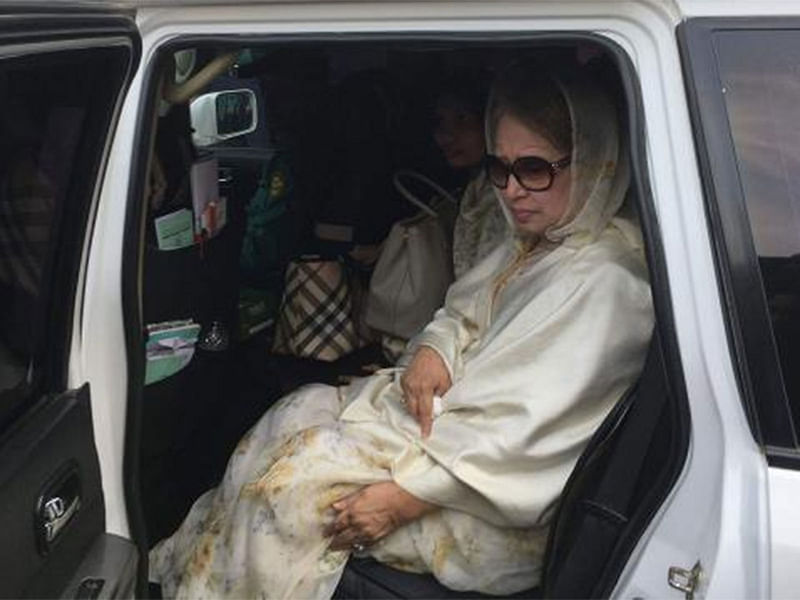 Khaleda was being taken to jail on 8 February. File photo