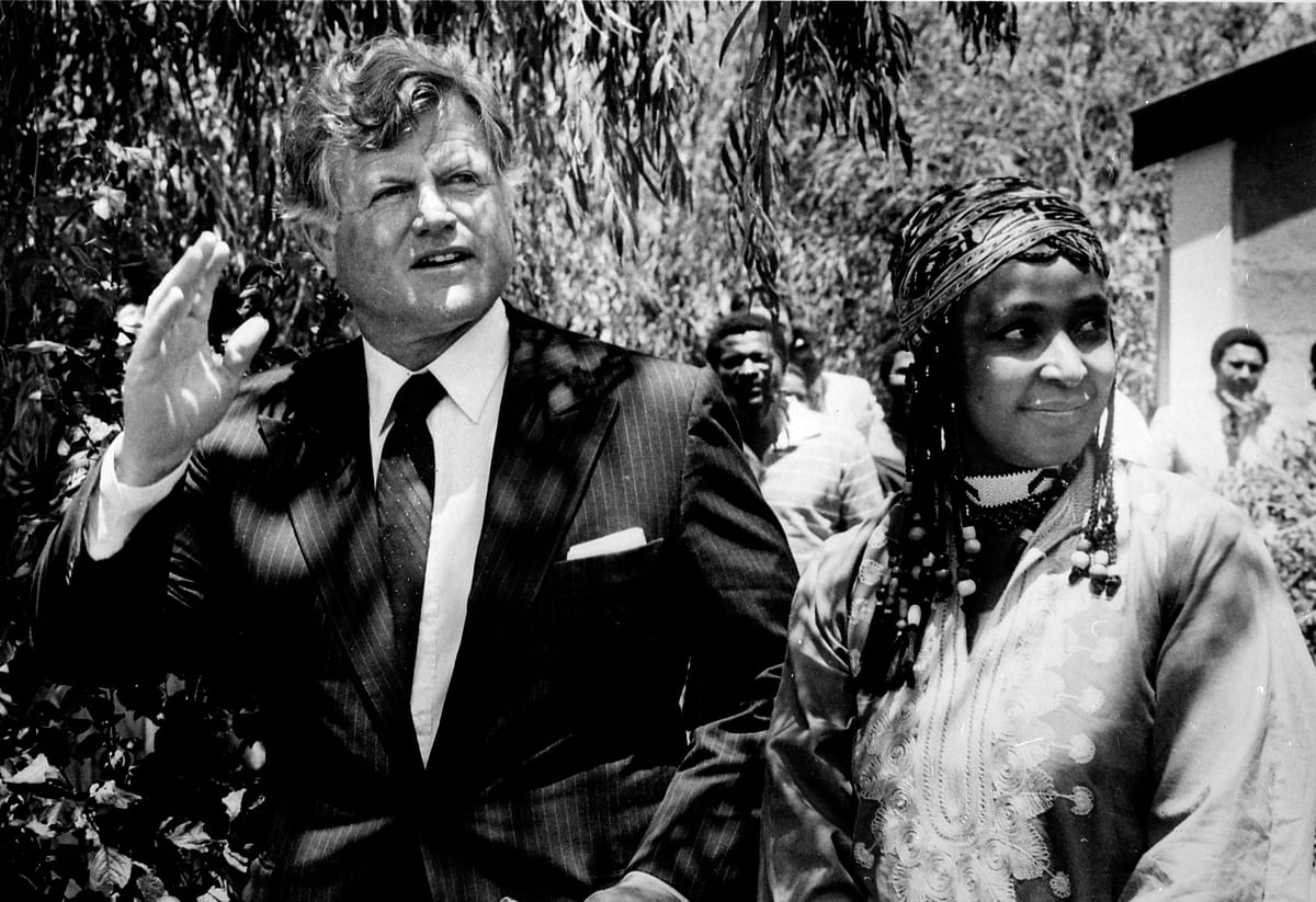 Senator Edward Kennedy visits banned Winnie Mandela in Brandfort, South Africa, 9 January 1985. Reuters