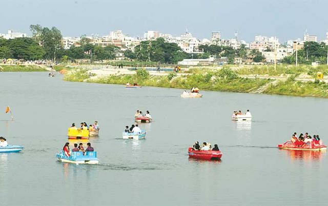 The lake in Diya Bari area. Photo: Prothom Alo