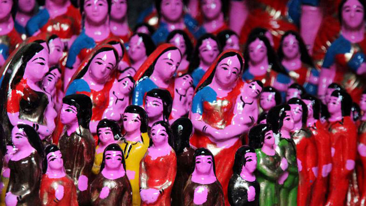 Clay dolls are made ahead of Baishakhi fair in Nilganj Palpara, Jashore. Photo: Ehsan-Ud-Doula