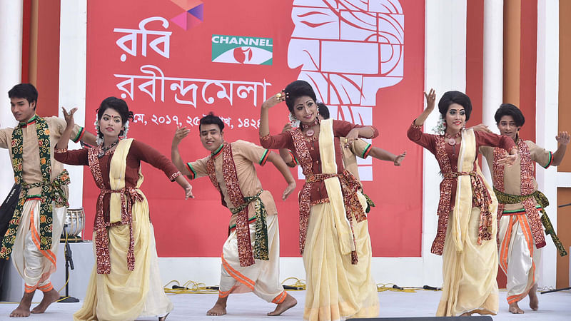 Dancers perform as part of Rabindra Mela on Channel i premises on Tuesday. Photo: Prothom Alo