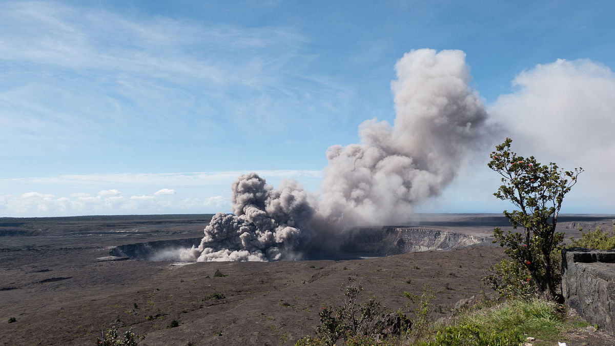 An ash plume rises from the Overlook Vent in Halema`uma`u crater in Hawaii, US on 11 May. Photo: Reuters