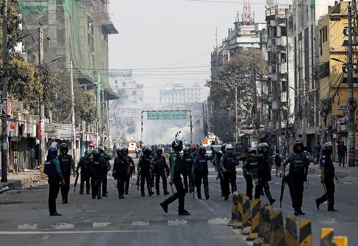 Tear gas is seen while police take their position in the street of Dhaka on 8 February 2018. Photo: Reuters  Dhaka fails to respond to UN`s rights concerns: HRW