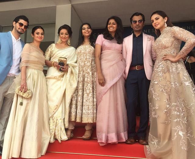 Nandita with her team of ‘Manto’ at Cannes. The photo was taken from Divya Dutta’s twitter account.