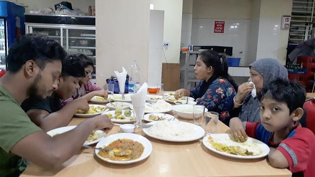 The tradition of eating sehri at home has been changing. People often eat out at popular restaurants with their family and friends for sehri. Photo: Prothom Alo