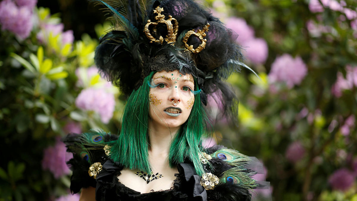 A participant of the Wave and Goth festival seen in a Park in Leipzig, Germany on 18 May. Photo: Reuters