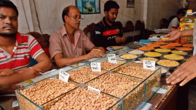Essential commodities imported ahead of Ramadan have been displayed at the wholesale market of Khatunganj in Chattogram. Photo: Sowrav Das