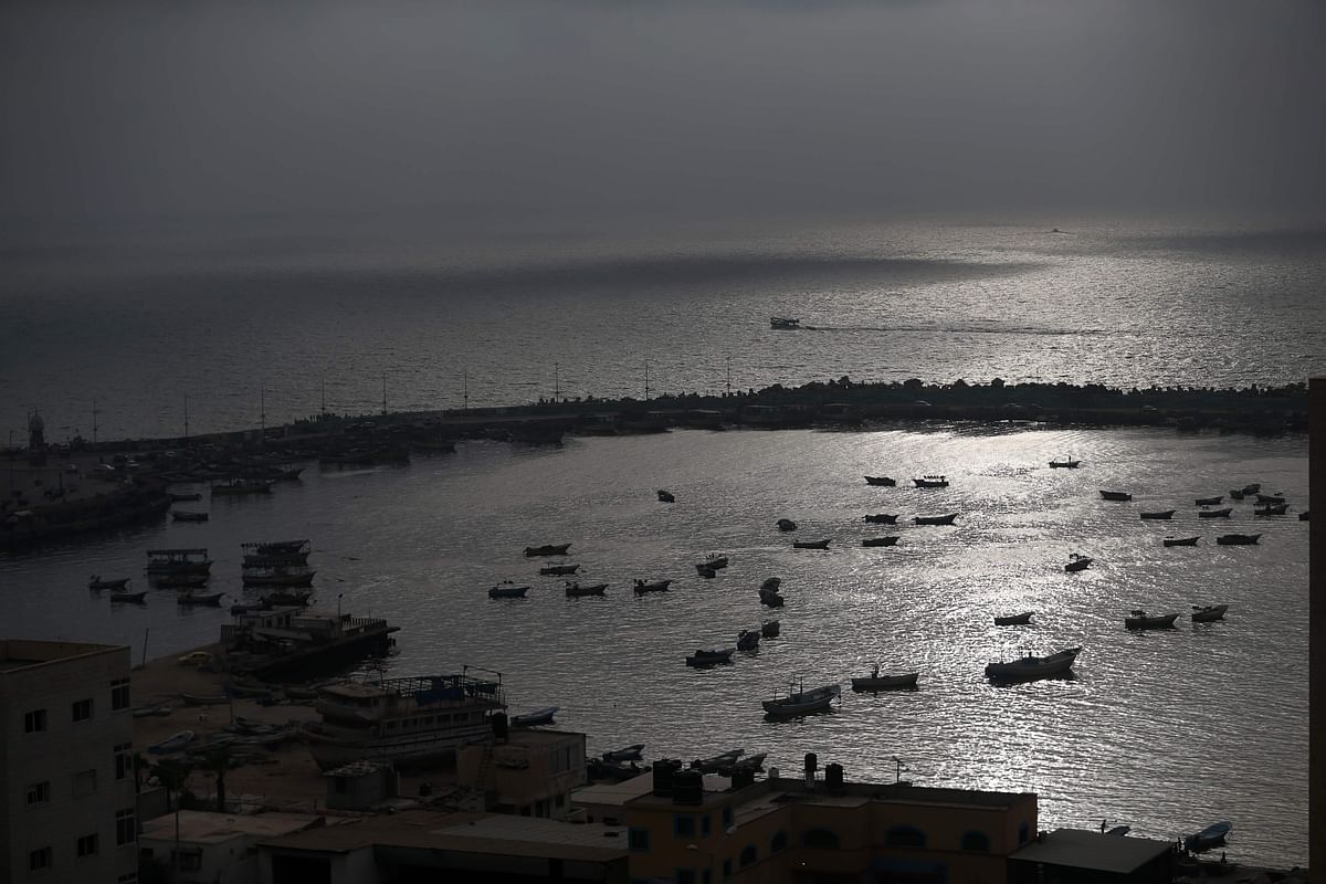 A picture taken on 23 May 2018 shows a general view of the Gaza port during sunset in Gaza City. Photo: AFP
