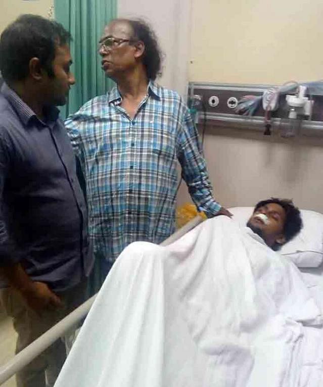 APM Suhel is now undergoing treatment at Dhaka Medical College Hospital. Photo: Collected