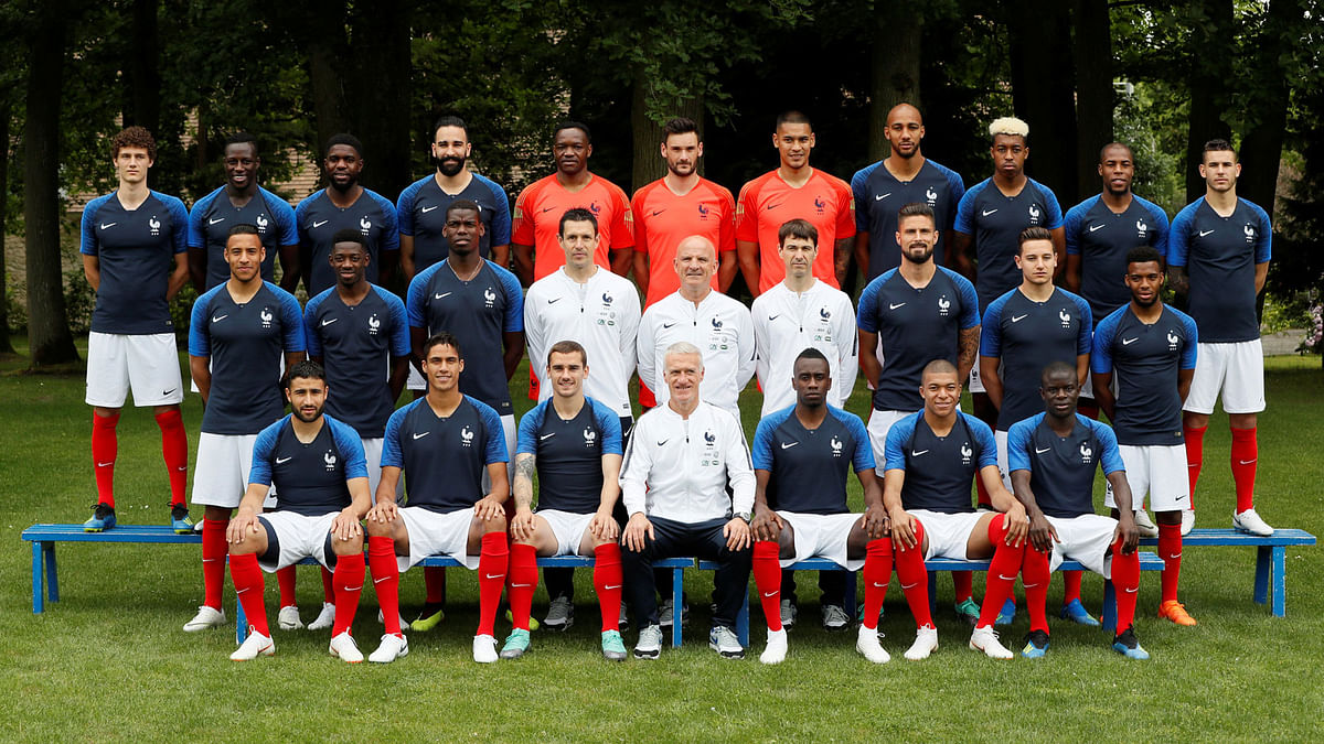 France squad gather for a team photograph ahead of the World Cup at Domaine de Montjoye, Clairefontaine, France on 30 May. Photo: Reuters.