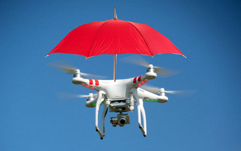 Japan drone promises hands-free umbrella