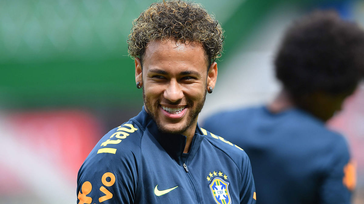 Brazil`s striker Neymar attends Brazil`s training session at Ernst Happel stadium in Vienna, Austria, on 9 June, 2018, on the eve of their friendly football match against Austria. Photo: AFP