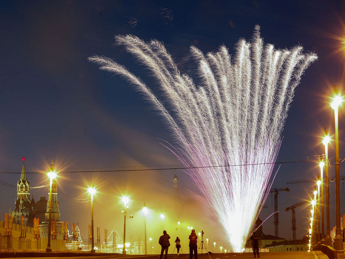 Fireworks light up the sky above the Kremlin in Moscow on June 13, 2018, ahead of the Russia 2018 World Cup football tournament. Photo: AFP