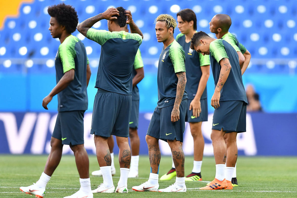 Brazil`s forward Neymar (C) and teammates take part in a training session at the Rostov Arena in Rostov-on-Don on 16 June on the eve of the Russia 2018 World Cup Group E football match between Brazil and Switzerland. Photo: AFP