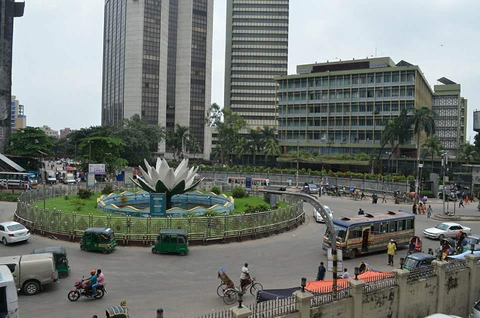 With people yet to return fro,m their Eid holiday, Dhaka is still free of its usual traffic congestion. The photo was taken at Motijheel Shapla Chattar area in Dhaka on 18 June. Photo: Prothom Alo