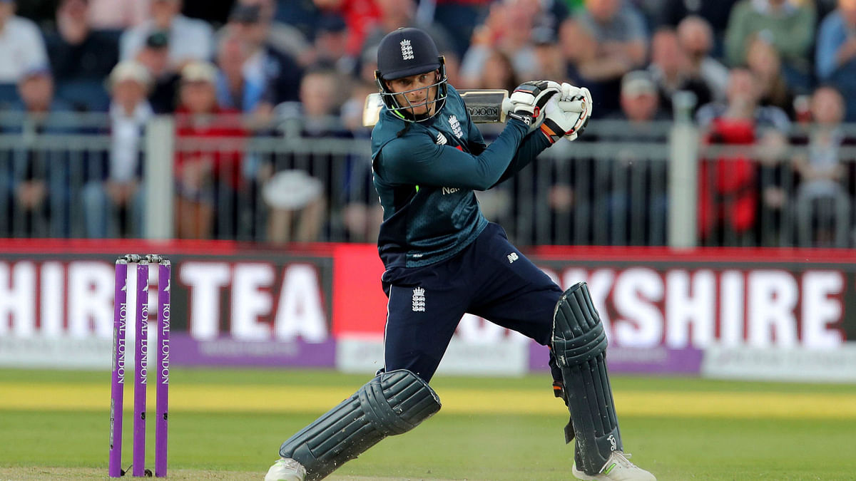 England`s Jos Buttler hits the winning boundry against Australia, during their One Day International (ODI) cricket match at the Emirates Riverside in Chester-le-Street, England, Thursday 21 June 2018. Photo: AP