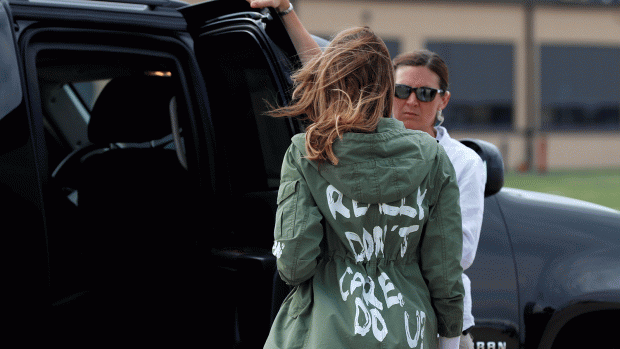U. S. first lady Melania Trump arrives back in Washington from Texas wearing I Don`t Care. Do U? jacket at Joint Base Andrews, Maryland on 21 June. Photo: Reuters