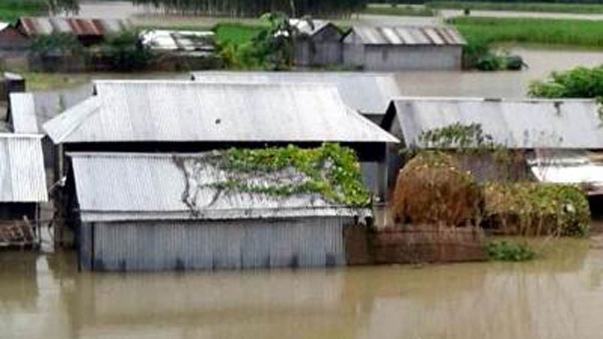 Flood situation worsens in Sunamganj district. Photo: UNB