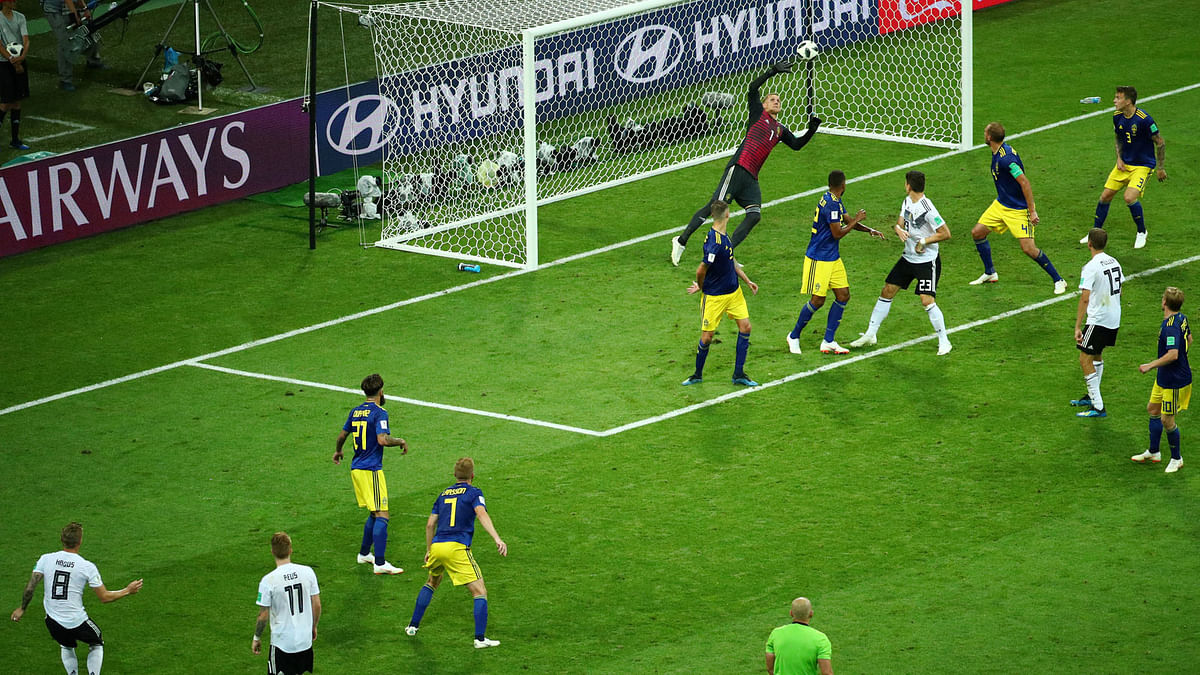 Germany`s Toni Kroos scores last minute goal against Sweden. Photo: Reuters