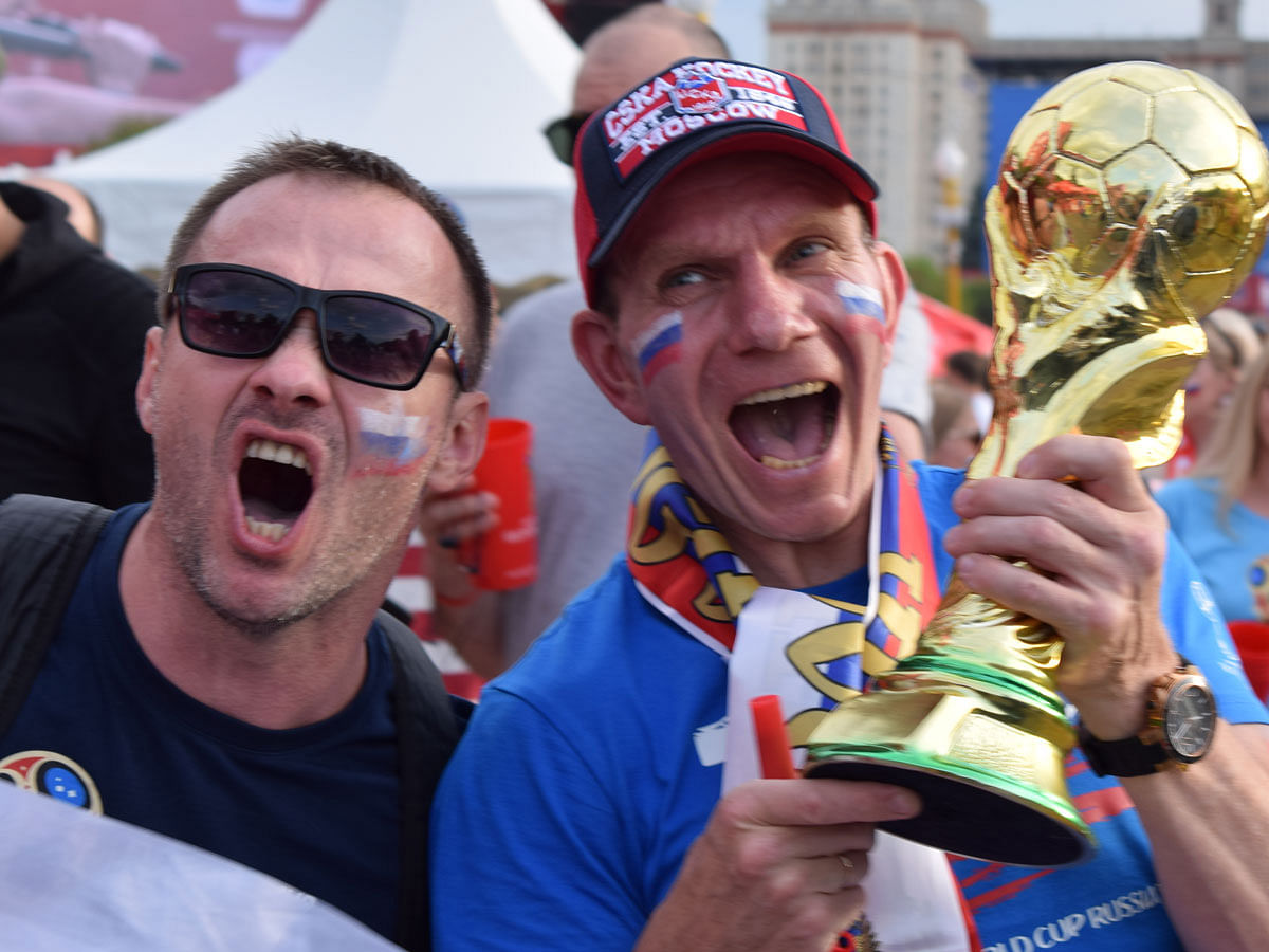 Despite their defeat to Uruguay, Russia still dreaming of the World Cup. Photo : Quamrul Hassan