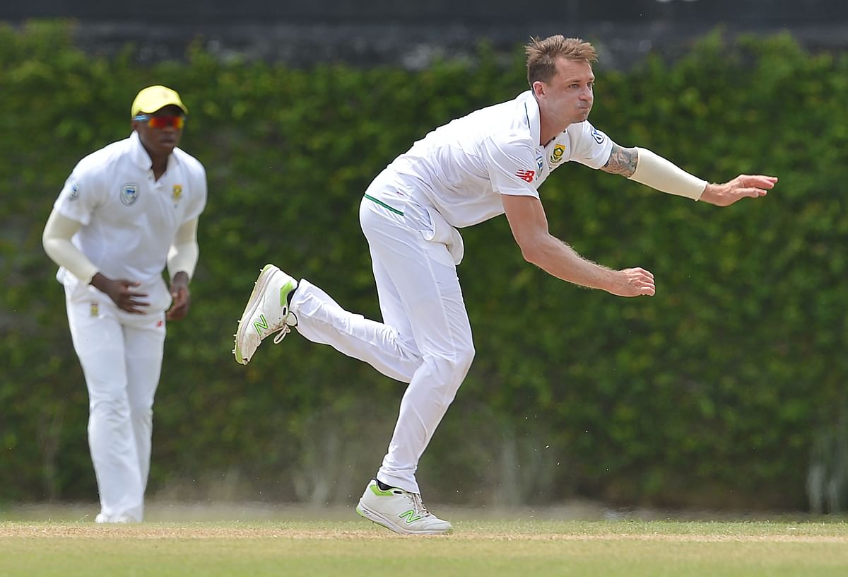 Dale Steyn of South Africa delivers the ball during the opening day of a two-day practice match between the Sri Lanka Board XI and South African team in Colombo on 7 July 2018, ahead of South Africa`s tour matches in Sri Lanka. Photo: AFP
