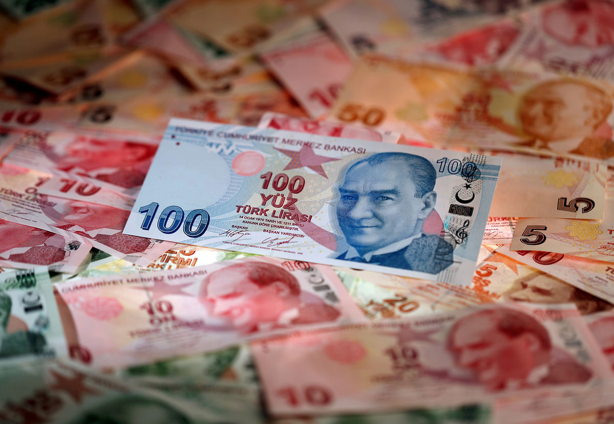 Turkish Lira banknotes are seen in this 10 October 2017 picture illustration. Photo: Reuters