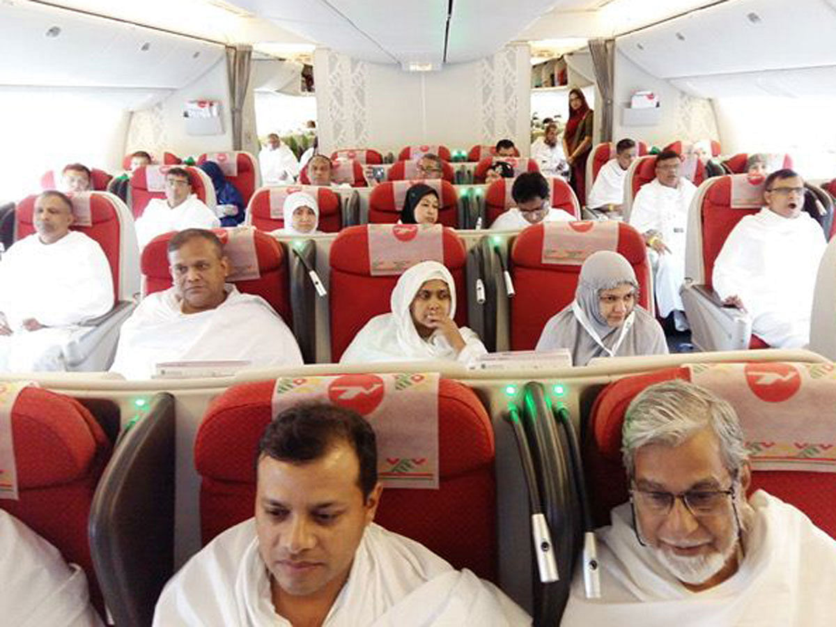 First flight with Hajj pilgrims leaves Dhaka for Saudi Arabia. Photo: UNB