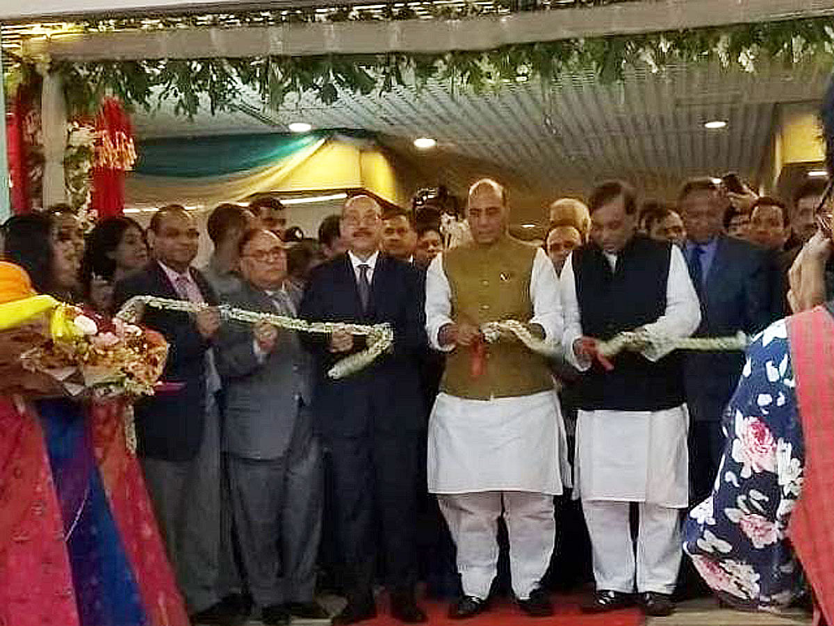 Home minister Asaduzzaman Khan and his Indian counterpart Rajnath Singh jointly inaugurate the new state-of-the-art Indian Visa Application Centre (IVAC) at Jamuna Future Park in Dhaka on Saturday. Photo: UNB