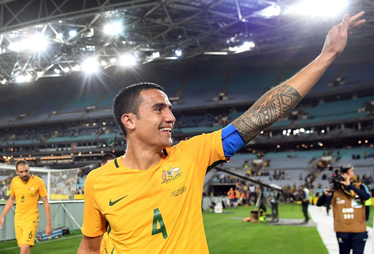 This file photo taken on 10 October, 2017 shows Australia`s Tim Cahill waving to the fans after Australia defeated Syria in their 2018 World Cup football qualifying match played in Sydney. Photo: AFP