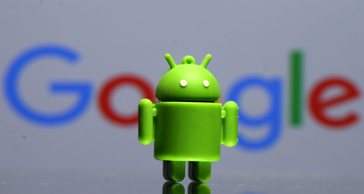 A 3D printed Android mascot Bugdroid is seen in front of a Google logo in this illustration taken on 9 July 2017. Photo: Reuters