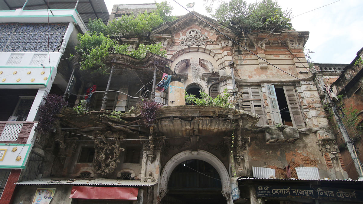 The front of Boro Bari. Lack of care has resulted in a fading facade
