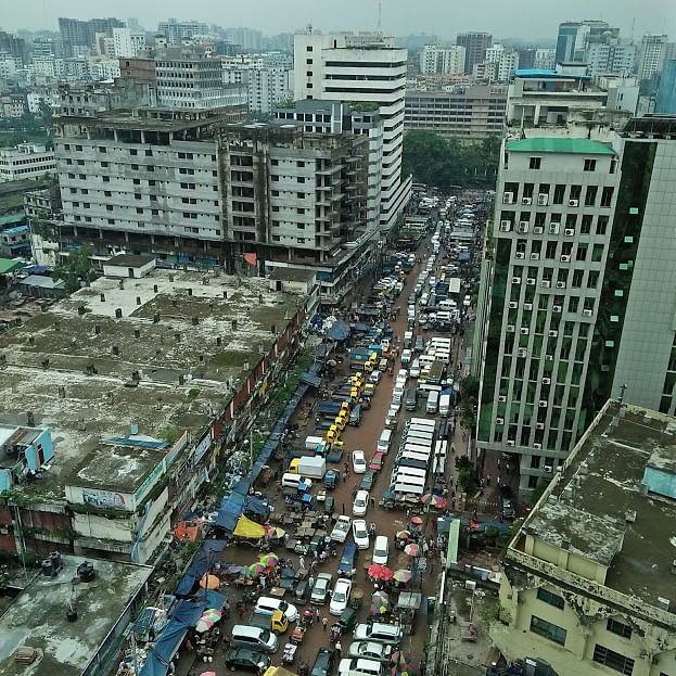 Parking is quite problematic in Dhaka and sometimes violation of traffic rules by one driver can cause a severe traffic jam. In this recent photo taken from Karwan Bazar, Dhaka, a number of vehicles are seen stuck in a long line, a very common scene in the area. Photo: Nusrat Nowrin